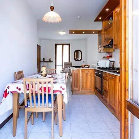 Apartment La Casa Di Otto In Fiera - Con Parcheggio! Verona