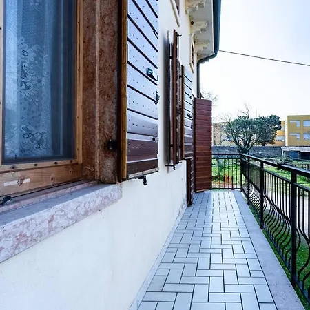 Apartment La Casa Di Otto In Fiera - Con Parcheggio! *